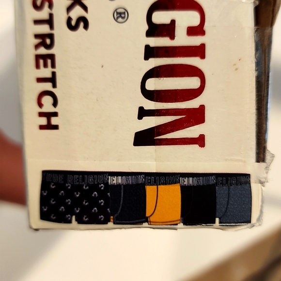 TRUE RELIGION 5 PREMIUMCOTTON STRETCH TRUNKS, SIZE MEDIUM (M) - Picture 10 of 10